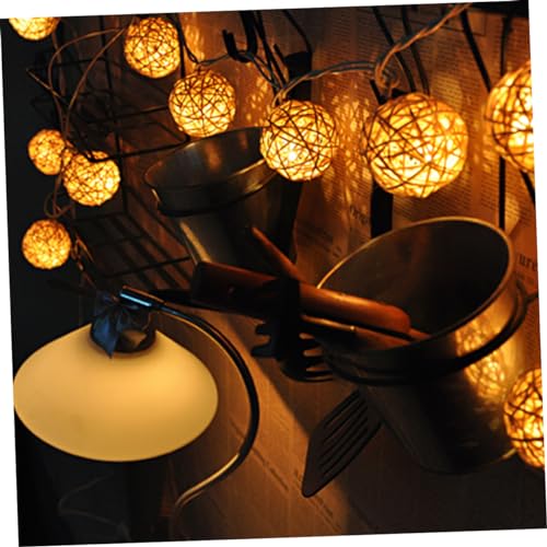 FONDOTIN Batteriebetriebene -Lichterkugeln aus Rattan 20 gelbe Lichter für die Dekoration von Weihnachtshochzeiten und Festen von FONDOTIN