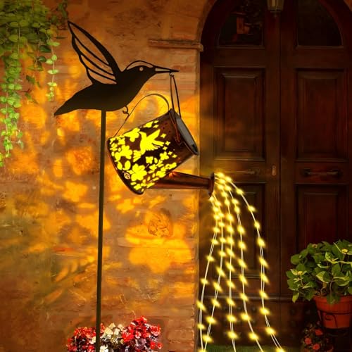 Gießkanne Solarlampen für Außen, Giesskanne Solarleuchten für Außen mit Haken, Wasserdicht Solar Lichterkette Aussen, Gartendeko für Draußen Solarlaterne für Hofweg, Balkon, Terrasse, Garten (Kolibri) Gießkanne Solarlampen für Außen, Giesskanne Solarleuchten für Außen mit Haken, Wasserdicht Solar Lichterkette Aussen, Gartendeko für Draußen Solarlaterne für Hofweg, Balkon, Terrasse, Garten (Kolibri) von FUFRE