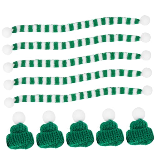 FUTUREORYY 5 Sätze Teiliges Weihnachtsflaschen Deko mit Grüner Mini Mütze und Grün Weißem Strickschal Kompakte Weinflaschenhüte und Schals für Festliche Tischdekoration und Schutz FUTUREORYY 5 Sätze Teiliges Weihnachtsflaschen Deko mit Grüner Mini Mütze und Grün Weißem Strickschal Kompakte Weinflaschenhüte und Schals für Festliche Tischdekoration und Schutz von FUTUREORYY