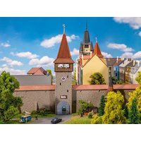 Altstadtturm mit Mauer von Faller