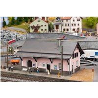 Bahnhof Lavin von Faller
