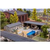 Baracke mit Kohleschuppen - Monatsmodell Juli von Faller