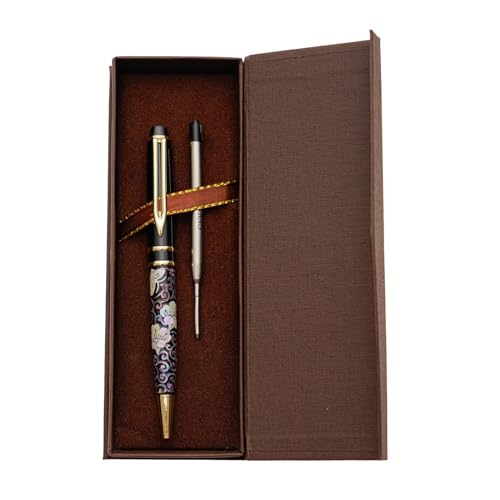 February Mountain Perlmutt-Kugelschreiber, einziehbarer Kugelschreiber, für Geschenk, Business, Büro, 1,0 mm mittlere Spitze, schwarze Tinte, Extras austauschbare Metallminen von February Mountain