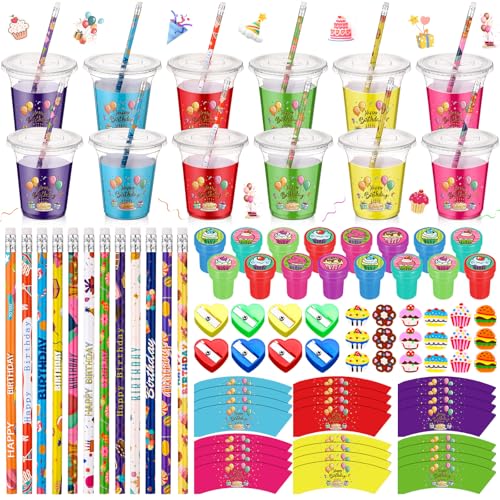 Feifeiya 144 Stück Happy Birthday Party Favors Geburtstag Austausch Geschenke Bleistifte Radiergummis Stempel Spitzer Becher für Goodie Bag Stuffers Feifeiya 144 Stück Happy Birthday Party Favors Geburtstag Austausch Geschenke Bleistifte Radiergummis Stempel Spitzer Becher für Goodie Bag Stuffers von Feifeiya