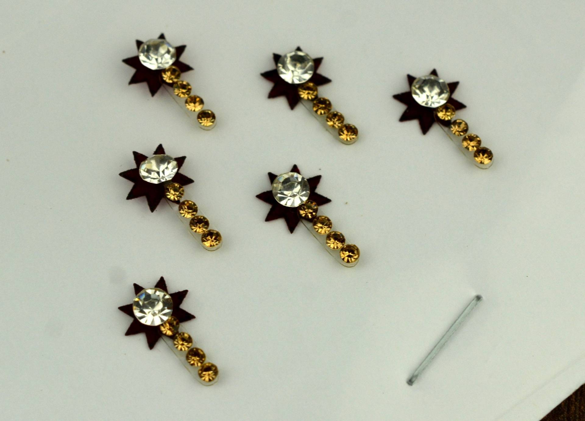 Kastanienbraune Farbe Stern Diamant Bindis, Hochzeit Gesicht Bollywood Selbstklebende Aufkleber, Weihnachtsgeschenk Kastanienbraune Farbe Stern Diamant Bindis, Hochzeit Gesicht Bollywood Selbstklebende Aufkleber, Weihnachtsgeschenk von FeminaDeals