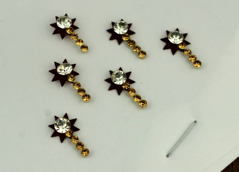 Kastanienbraune Farbe Stern Diamant Bindis, Hochzeit Gesicht Bollywood Selbstklebende Aufkleber, Weihnachtsgeschenk von FeminaDeals