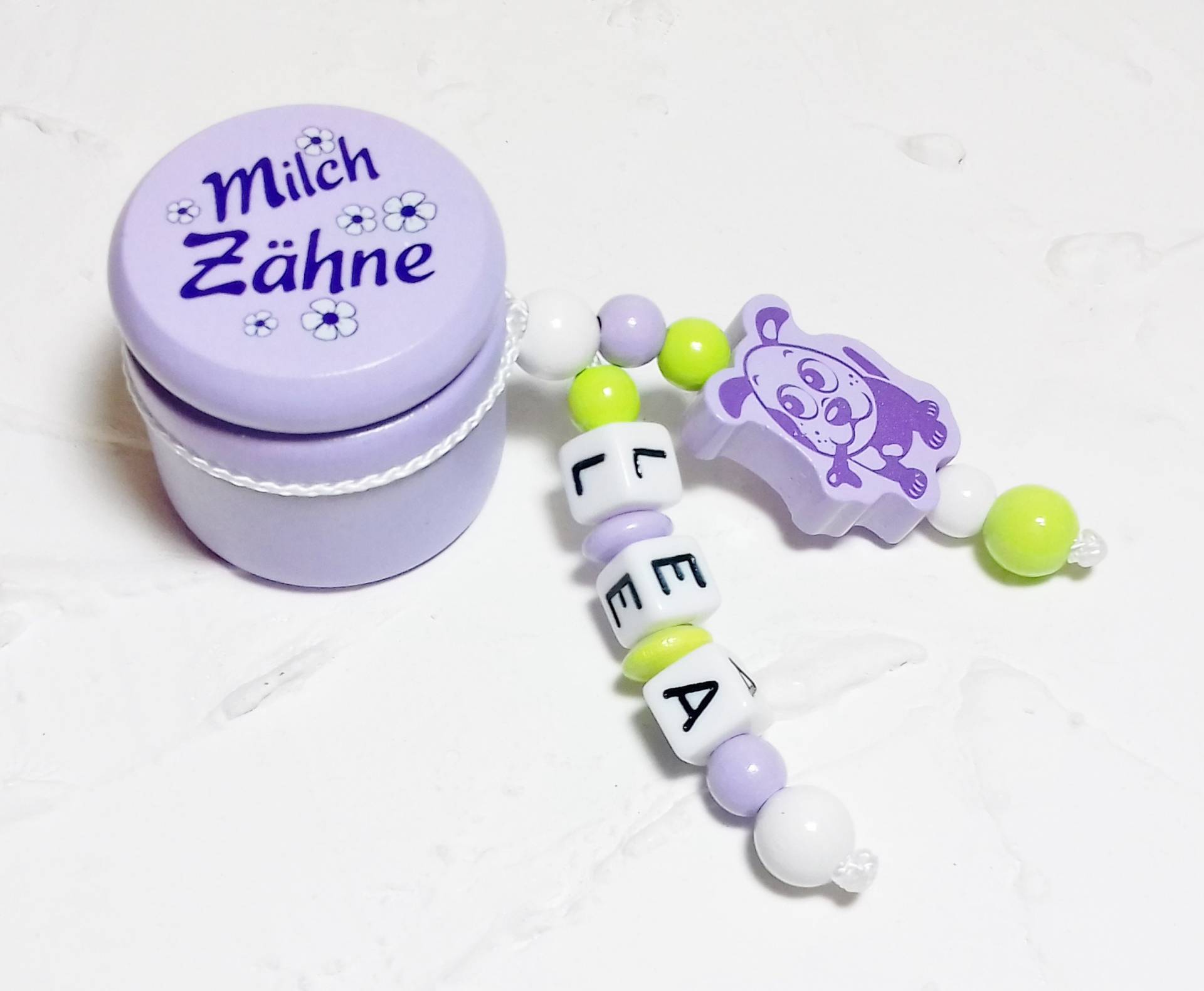 Milchzahndose "Hündchen" Stern, Dog, Hund, Mädchen, Name, Zähne, Welpe, Flieder, Lemon, Weiß, Aufbewahrung, Personalisierung, Handmade, Holz Milchzahndose "Hündchen" Stern, Dog, Hund, Mädchen, Name, Zähne, Welpe, Flieder, Lemon, Weiß, Aufbewahrung, Personalisierung, Handmade, Holz von Fibolini