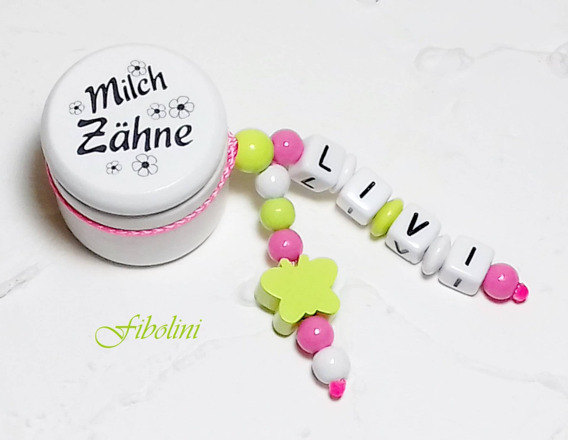 Milchzahndose "Schmetterling". Schmetterling, Blume, Zuckertüte, Weiß, Lemon, Rosa, Geburtstagsgeschenk, Einschulung, Dose, Aufbewahrung Milchzahndose "Schmetterling". Schmetterling, Blume, Zuckertüte, Weiß, Lemon, Rosa, Geburtstagsgeschenk, Einschulung, Dose, Aufbewahrung von Fibolini