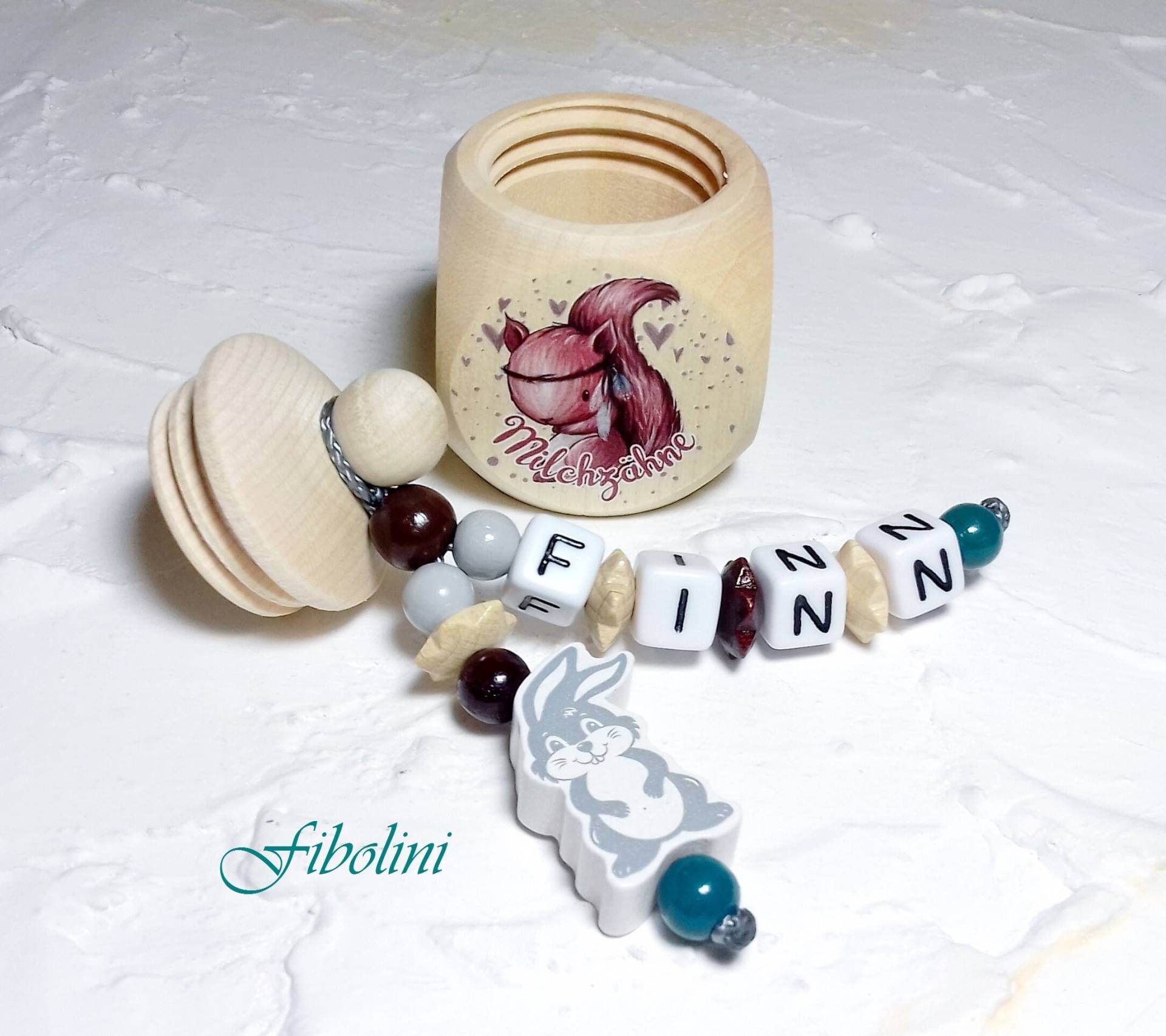 Milchzahndose "Wald". Beige, Braun, Grau, Petrol, Einschulung, Personalisierung, Diy, Zahn, Zuckertüte, Kindergeburtstag, Schulstart, Schule Milchzahndose "Wald". Beige, Braun, Grau, Petrol, Einschulung, Personalisierung, Diy, Zahn, Zuckertüte, Kindergeburtstag, Schulstart, Schule von Fibolini