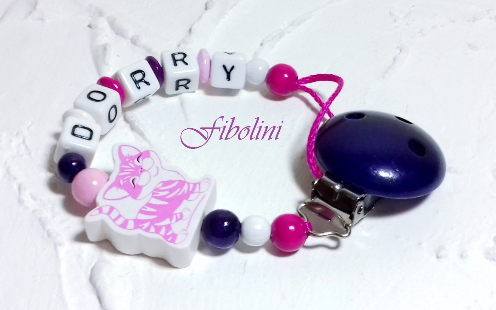 Schnullerkette "Kätzchen". Violett Pink Weiß Rosa Für Mädchen Schnullerhalter Schnullerband Mit Namen Schwanger Holz Kette Diy Eltern Kater Schnullerkette "Kätzchen". Violett Pink Weiß Rosa Für Mädchen Schnullerhalter Schnullerband Mit Namen Schwanger Holz Kette Diy Eltern Kater von Fibolini