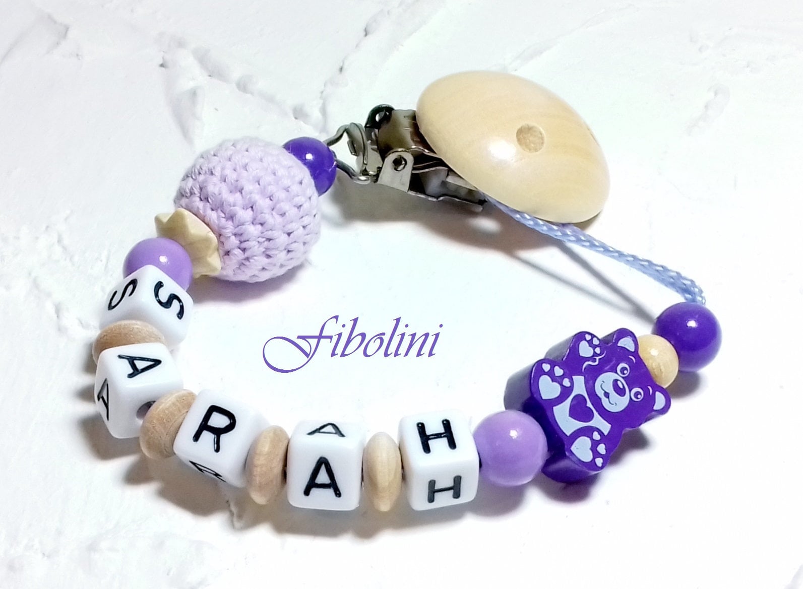 Schnullerkette "Winkebär". Nuckelkette, Geschenk Für Die Werdende Mama, Eltern, Silikonring, Meilensteine, Holzperlen, Handmade Diy, Kette Schnullerkette "Winkebär". Nuckelkette, Geschenk Für Die Werdende Mama, Eltern, Silikonring, Meilensteine, Holzperlen, Handmade Diy, Kette von Fibolini