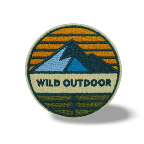 Adventure Collection: Wild Outdoor Berg Patch zum Aufbügeln | Wandern Patches, Bügelflicken, Bügelbild, Aufnäher Wanderer Rucksäcke Finally Home von Finally Home