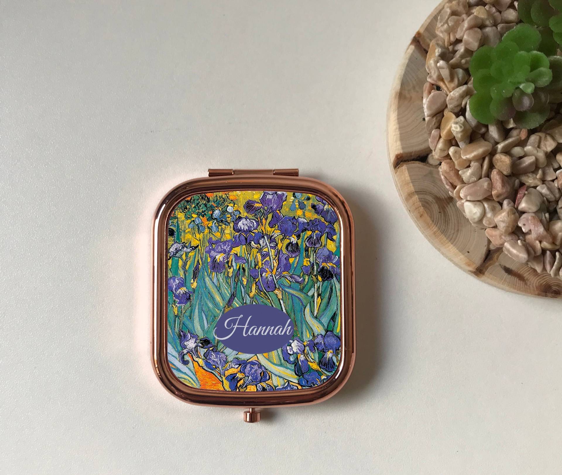Van Gogh Blaue Iris Personalisierter Kompakter Spiegel, Rechteckiger Taschenspiegel, Andenken Geschenk Freund, Blumenkunst-Liebhabergeschenk, Violett von FinestGiftDesigns