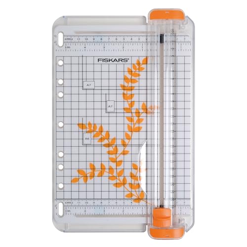 Fiskars Tragbare Papierschneidemaschine, A5, Mit Schnittlinienführung, SureCut, 1004637 Fiskars Tragbare Papierschneidemaschine, A5, Mit Schnittlinienführung, SureCut, 1004637 von Fiskars