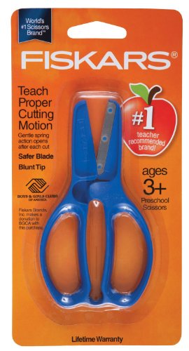 Fiskars Lernschere für Kinder im Vorschulalter, Ab 3 Jahren, Zum Schneiden von Papier, Länge: 11 cm, Für Rechts- und Linkshänder, Rostfreie Stahl-Klinge/Kunststoff-Griffe, Rot oder Blau (Zufallslieferung), 1003855 von Fiskars