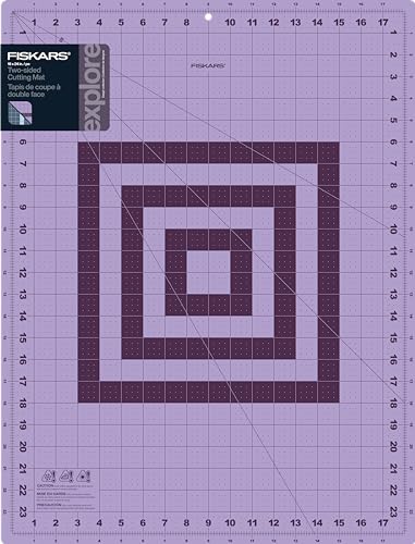 Fiskars Selbstheilende Schneidematte mit Gitter zum Nähen, Quilten und Basteln, 45,7 x 61 cm, Gitter "Lilac/Mountain Haze Fiskars Selbstheilende Schneidematte mit Gitter zum Nähen, Quilten und Basteln, 45,7 x 61 cm, Gitter "Lilac/Mountain Haze von Fiskars