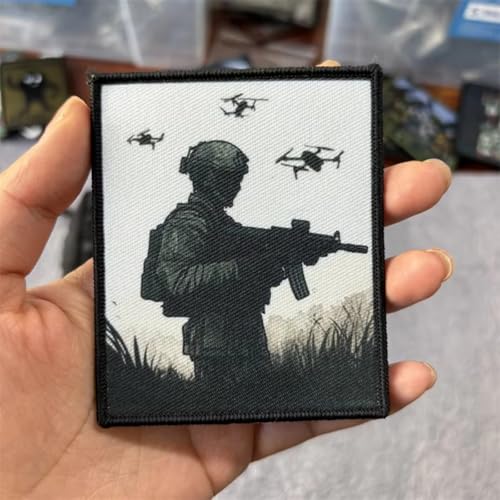 Klett Patch "Soldat Drohne" Modernes Militär Moral Taktisch Flicken Bestickter Aufnäher mit Haken- und Flauschbänder Klett Patch "Soldat Drohne" Modernes Militär Moral Taktisch Flicken Bestickter Aufnäher mit Haken- und Flauschbänder von Fiwzzdur