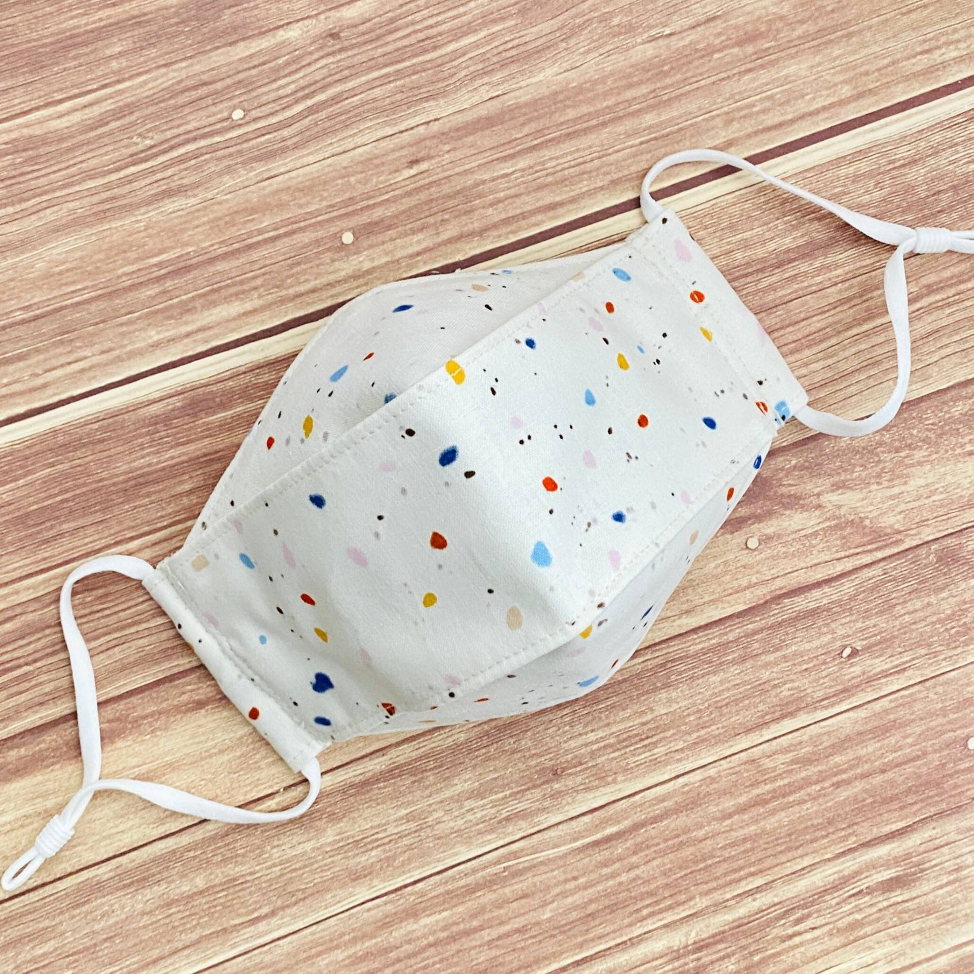 Weißer Terrazzo Print Baumwolle 3-D Maske Weißer Terrazzo Print Baumwolle 3-D Maske von Floralandleaves