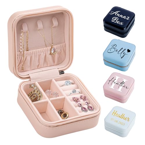 Flycalf Personalisierte Schmuckschatulle, Reiseetui, Organizer, tragbare Ohrringe, Mini-Brautjungfer-Geschenke für Mädchen, Kinder, wichtige Dinge, Armbandhalter in Rosa Flycalf Personalisierte Schmuckschatulle, Reiseetui, Organizer, tragbare Ohrringe, Mini-Brautjungfer-Geschenke für Mädchen, Kinder, wichtige Dinge, Armbandhalter in Rosa von Flycalf