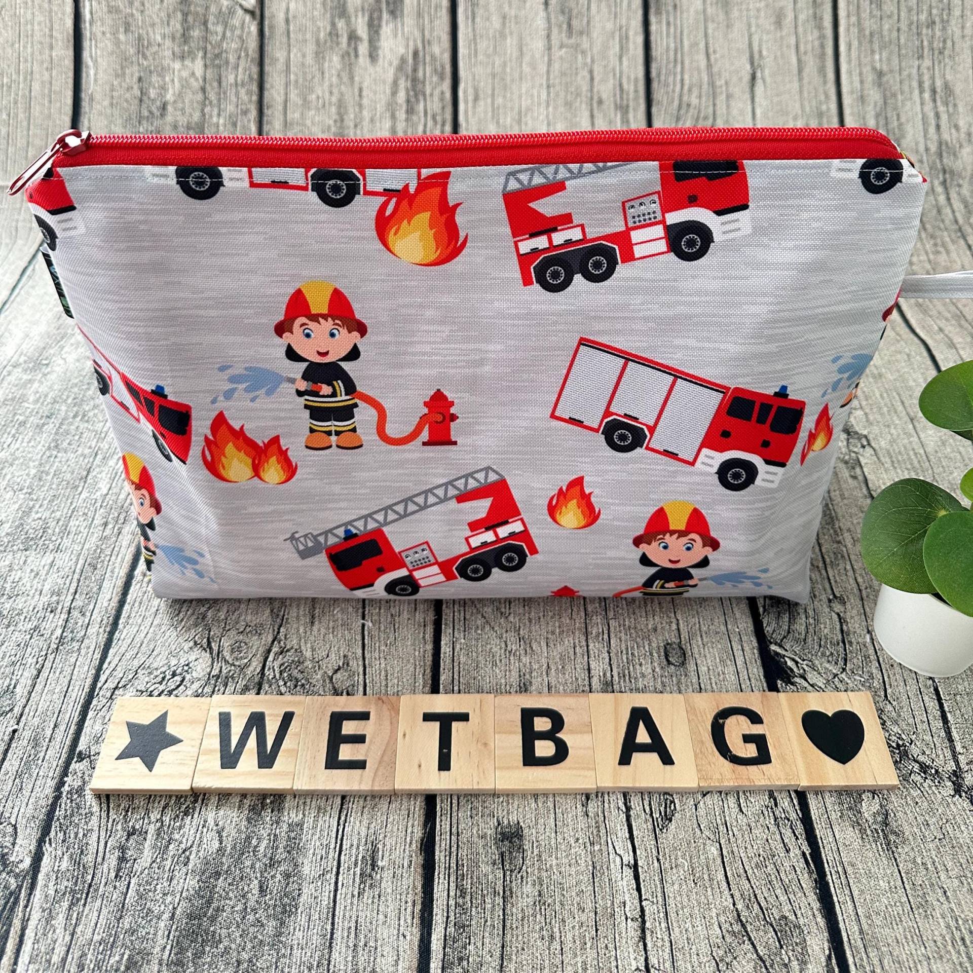 Wetbag Nasstasche Waschtasche Wechseltasche Wickeltasche Wechselkleidung Badetasche Schwimmtasche Kindergartenkind Kita Namensfeld Feuerwehr Wetbag Nasstasche Waschtasche Wechseltasche Wickeltasche Wechselkleidung Badetasche Schwimmtasche Kindergartenkind Kita Namensfeld Feuerwehr von FoxFrogShop