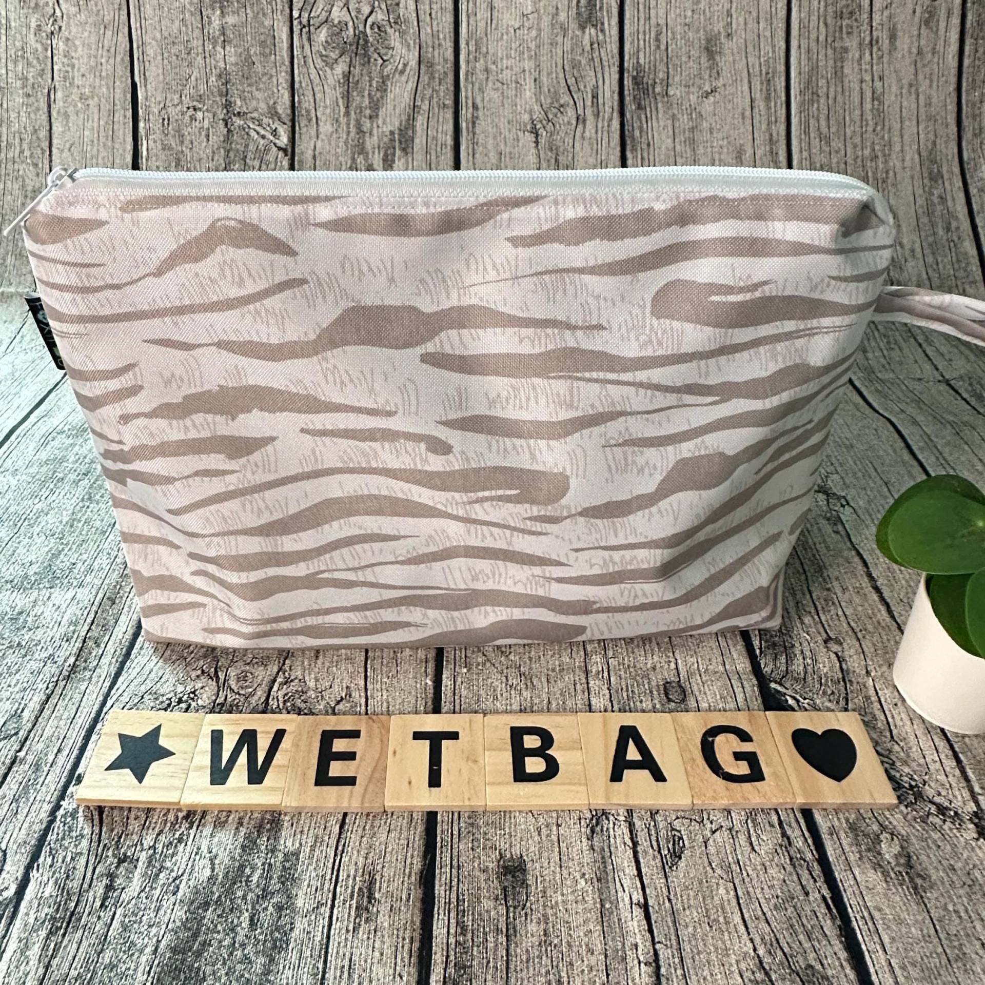 Wetbag Nasstasche Waschtasche Wechseltasche Wickeltasche Wechselkleidung Badetasche Schwimmtasche Kindergartenkind Kita Namensfeld Zebra Wetbag Nasstasche Waschtasche Wechseltasche Wickeltasche Wechselkleidung Badetasche Schwimmtasche Kindergartenkind Kita Namensfeld Zebra von FoxFrogShop