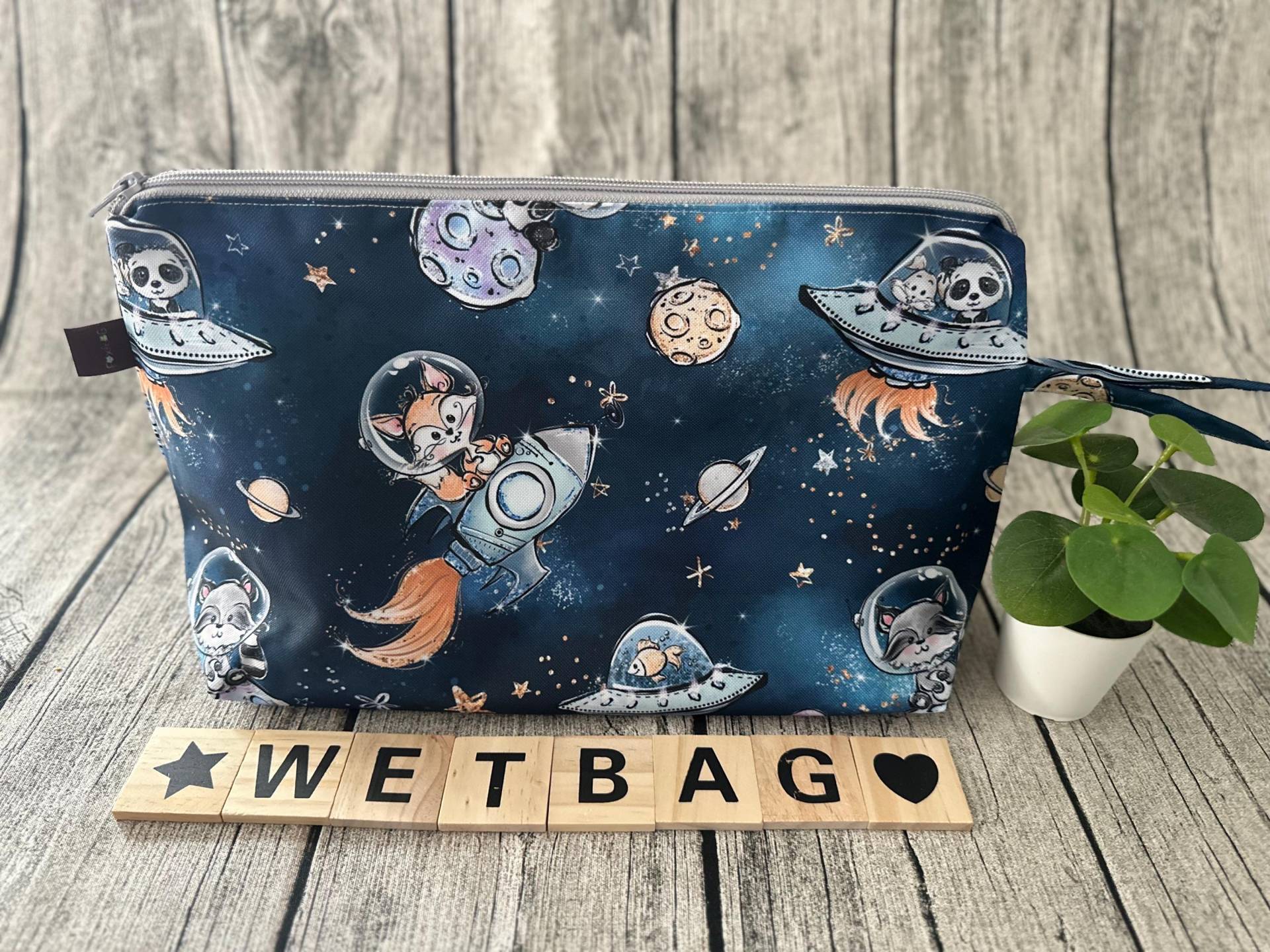 Wetbag Nasstasche Waschtasche Wechseltasche Wickeltasche Wechselkleidung Badetasche Schwimmtasche Kindergartenkind Kita Namensfeld Wetbag Nasstasche Waschtasche Wechseltasche Wickeltasche Wechselkleidung Badetasche Schwimmtasche Kindergartenkind Kita Namensfeld von FoxFrogShop