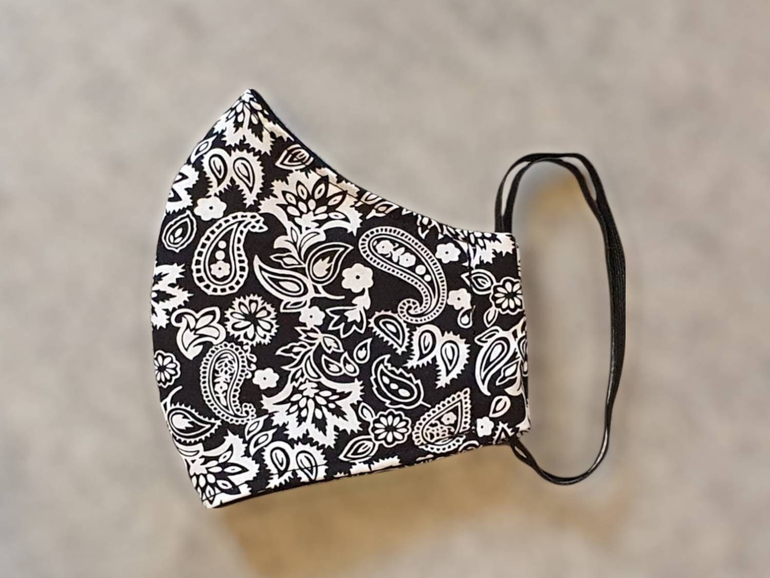 3 Lagen Schwarze Paisley Gesichtsmaske, Filtertasche, Verstellbare Träger, 100% Baumwolle, Wiederverwendbare Maske, Waschbare Gesichtsmaske von FrancescaWhyteUk