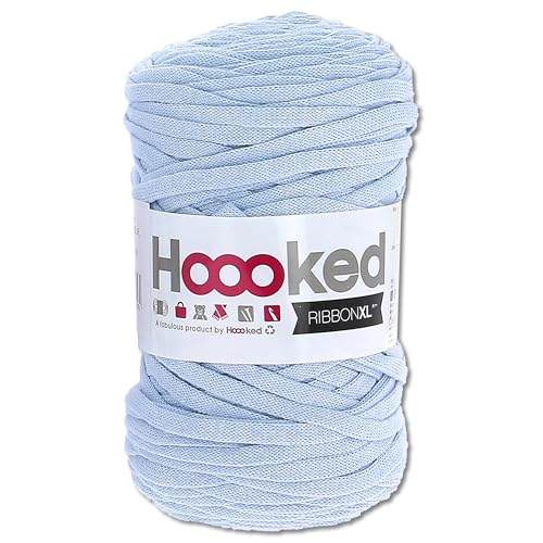 Frida's Wollhaus Hoooked 120 m Ribbon XL Uni 100% Recycling Riesen-Textilgarn Bänchengarn 32 Farben (RXL44 | Powder Blue) von Frida's Wollhaus