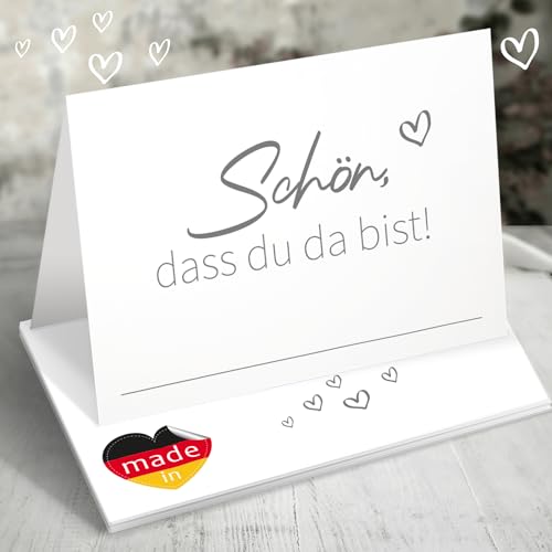 50 Tischkarten Hochzeit 85x55mm - Platzkarten Hochzeit - Tischkarten Geburtstag - Schön, DASS du da bist Namenskarten zum selber Beschriften mit Herz, Elegante Hochzeitsdeko Tischdeko Grau 50 Tischkarten Hochzeit 85x55mm - Platzkarten Hochzeit - Tischkarten Geburtstag - Schön, DASS du da bist Namenskarten zum selber Beschriften mit Herz, Elegante Hochzeitsdeko Tischdeko Grau von Funke & Brand