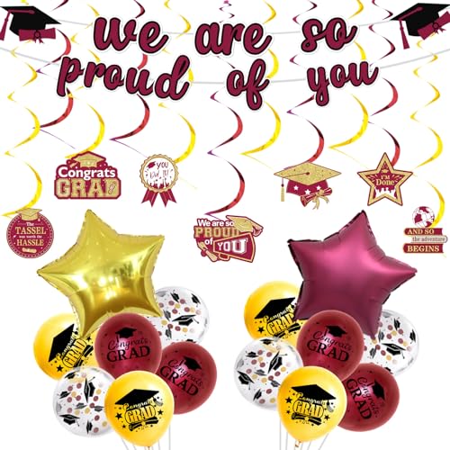 Kastanienbraune und goldene Abschlussdekorationen 2024 zum Abschluss, hängende Wirbel, Aufschrift "We Are so Proud of You", Banner, Luftballons, Burgunderrot, Schwarz und Gold, Klasse 2024, Congrats von Funmemoir