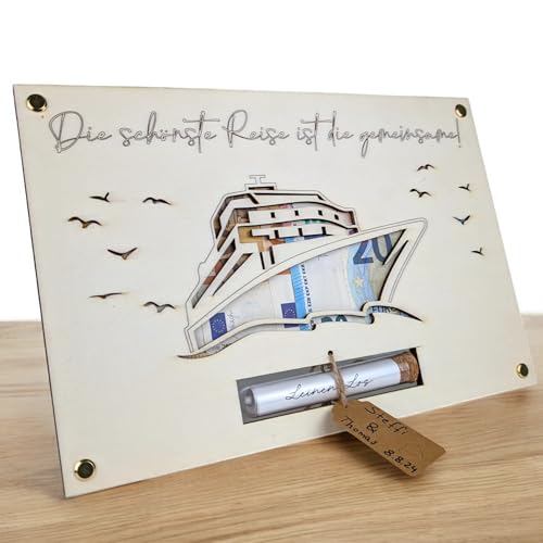 Geldgeschenk Hochzeit Kreuzfahrtschiff aus Holz | Einzigartiges Hochzeitsgeschenk für Brautpaar | Paargeschenk | Hochzeits-Geldgeschenk | Flitterwochen-Geschenk | Personalisierbar im Reagenzglas Geldgeschenk Hochzeit Kreuzfahrtschiff aus Holz | Einzigartiges Hochzeitsgeschenk für Brautpaar | Paargeschenk | Hochzeits-Geldgeschenk | Flitterwochen-Geschenk | Personalisierbar im Reagenzglas von G U T H E Lifestyle