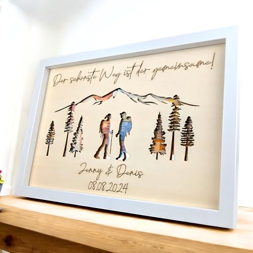 Geldgeschenk Hochzeit aus Holz Wanderer personalisiert - Einzigartiges dekoratives Hochzeitsgeschenk für Brautpaar oder Geschenk Freundin Geburtstag - Text und Hochzeitsdatum auswählbar - Bilderrahmen Geldgeschenk Hochzeit aus Holz Wanderer personalisiert - Einzigartiges dekoratives Hochzeitsgeschenk für Brautpaar oder Geschenk Freundin Geburtstag - Text und Hochzeitsdatum auswählbar - Bilderrahmen von G U T H E Lifestyle