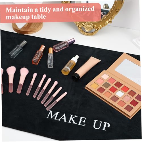 GALPADA Schwarze Makeup Unterlage Samtige Vanity Desk Mat zum Schutz von Schminktisch und Arbeitstisch Pflegeleicht Stilvoll und Praktisch für Schlafzimmer und Arbeitsbereich GALPADA Schwarze Makeup Unterlage Samtige Vanity Desk Mat zum Schutz von Schminktisch und Arbeitstisch Pflegeleicht Stilvoll und Praktisch für Schlafzimmer und Arbeitsbereich von GALPADA
