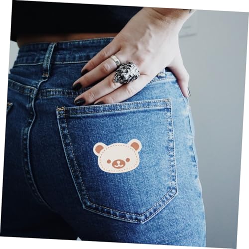 GARIOUANS 100 Stück Weiße Geprägte PU Lederetiketten mit Bärenkopf zum Annähen Strapazierfähige DIY Kleidungsetiketten für Jeans Taschen Hüte und Handarbeiten Vielseitig Einsetzbar für GARIOUANS 100 Stück Weiße Geprägte PU Lederetiketten mit Bärenkopf zum Annähen Strapazierfähige DIY Kleidungsetiketten für Jeans Taschen Hüte und Handarbeiten Vielseitig Einsetzbar für von GARIOUANS