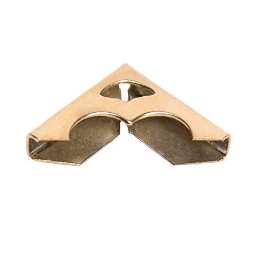 GETMORE Parts Buchecken, Eckenschoner, Schutzecken aus Metall zum Schutz und Dekoration von Büchern, Speisekarten, Alben, Scrapbooks, 15 x 15 x 3,5 mm - 20 Stück, Gold, gelocht GETMORE Parts Buchecken, Eckenschoner, Schutzecken aus Metall zum Schutz und Dekoration von Büchern, Speisekarten, Alben, Scrapbooks, 15 x 15 x 3,5 mm - 20 Stück, Gold, gelocht von GETMORE Parts