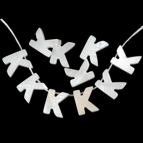 2/5/10 Stück natürliche weiße Buchstaben-Muschelperlen Perlmutt lose Perlen Halskette Armband Charms Zubehör für die Schmuckherstellung-K-2 Stück 2/5/10 Stück natürliche weiße Buchstaben-Muschelperlen Perlmutt lose Perlen Halskette Armband Charms Zubehör für die Schmuckherstellung-K-2 Stück von GJUYTD