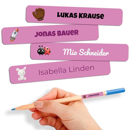 Namensaufkleber Kinder für Schule & Kita 80 Stk. Personalisierte Aufkleber für Kleidung & Spielzeug, Spülmaschinenfest, für Tassen, Trinkflaschen alle Schulsachen, Wasserfest 55x8 mm Rosa Namensaufkleber Kinder für Schule & Kita 80 Stk. Personalisierte Aufkleber für Kleidung & Spielzeug, Spülmaschinenfest, für Tassen, Trinkflaschen alle Schulsachen, Wasserfest 55x8 mm Rosa von GP TONER