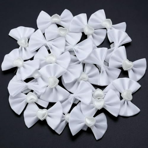 20 Stück/Los farbige Schleifen aus Polyester-Satinband mit herzförmigen Schleifen aus Kunstperlen für DIY-Kleidungsdekorationszubehör-Weiß-3,5 x 4,5 cm 20 Stück/Los farbige Schleifen aus Polyester-Satinband mit herzförmigen Schleifen aus Kunstperlen für DIY-Kleidungsdekorationszubehör-Weiß-3,5 x 4,5 cm von GTYFRD