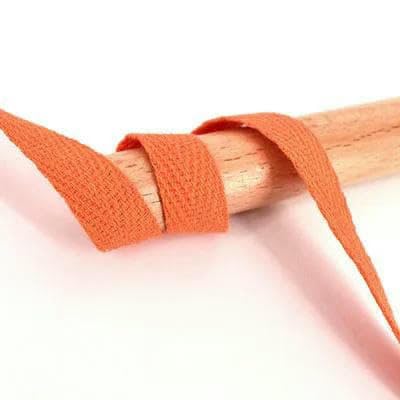 45,7 m Fischgrätenband, 100% Baumwollband, hochfestes Gürteltaschen-Etikettenband, Nähband, Schrägband, DIY-Bastelzubehör, Orange, 2,5 cm 45,7 m Fischgrätenband, 100% Baumwollband, hochfestes Gürteltaschen-Etikettenband, Nähband, Schrägband, DIY-Bastelzubehör, Orange, 2,5 cm von GTYFRD