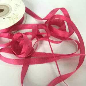 7 mm, 10 bis 50 m pro Rolle, 100% natürliches Seidensatin-Taftband, einfarbig für Stickmuster, Versand-174-1-100 m 7 mm, 10 bis 50 m pro Rolle, 100% natürliches Seidensatin-Taftband, einfarbig für Stickmuster, Versand-174-1-100 m von GTYFRD