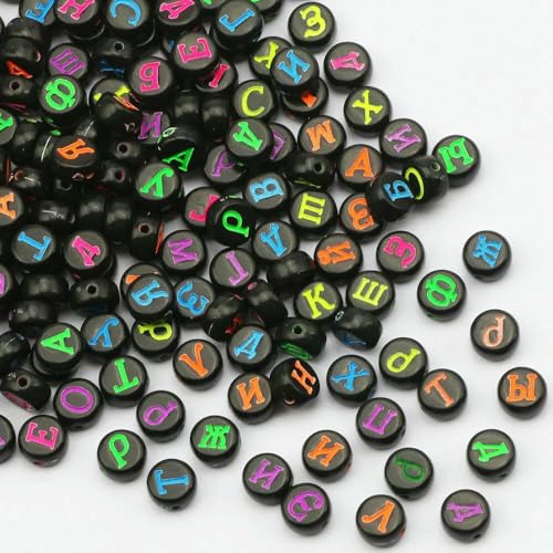 4 x 7 mm schwarze russische Buchstaben, Acrylperlen, weiß, rund, flach, Alphabet, lose Abstandsperlen für die Schmuckherstellung, DIY, handgefertigte Armbänder, B06483, 100 Stück von GVEKJ