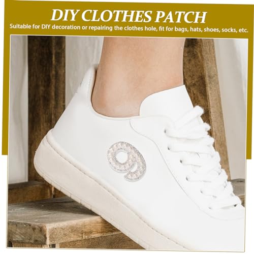 Gadpiparty 2 Sätze Widerstandsfähige Aufbügelzahlen Patches mit Perlen und Strass für DIY Kleidung Dekoration Weiß Waschbare Bügelflicken für Jacken Shirts Hosen und Mäntel von Gadpiparty