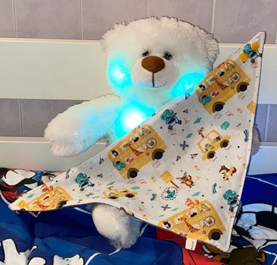 Baby-Bandana-Lätzchen Aus Wabenfrottee - Busschule Handgefertigt Baby-Bandana-Lätzchen Aus Wabenfrottee - Busschule Handgefertigt von Gaetan89