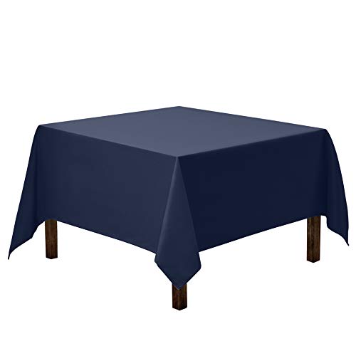 Gee Di Moda Quadratische Tischdecke – 132 x cm marineblaue quadratische für oder runde Tische aus waschbarem Polyester ideal Buffet-Tische, Partys, Urlaubsessen, Hochzeiten und mehr Gee Di Moda Quadratische Tischdecke – 132 x cm marineblaue quadratische für oder runde Tische aus waschbarem Polyester ideal Buffet-Tische, Partys, Urlaubsessen, Hochzeiten und mehr von Gee Di Moda