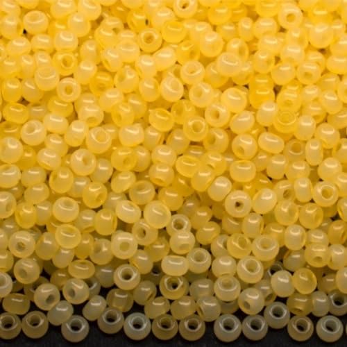 10/0 02281 Tschechische Glasperlen Rocailles Yellow Alabaster - Solgel gefärbt Verpackung 900 Stück Gewicht 10 Gramm Perlen Größe 2,3 mm Zum Perlensticken und Herstellen von Schmuck 10/0 02281 Tschechische Glasperlen Rocailles Yellow Alabaster - Solgel gefärbt Verpackung 900 Stück Gewicht 10 Gramm Perlen Größe 2,3 mm Zum Perlensticken und Herstellen von Schmuck von Generic