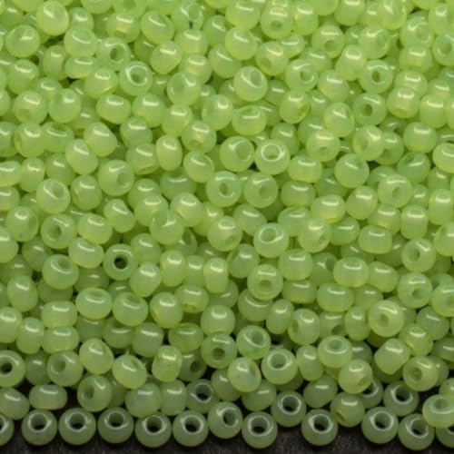 10/0 02654 Tschechische Glas-Rocailles Rocailles Grün Alabaster - Solgel gefärbt Verpackung 2250 Stück Gewicht 25 Gramm Perlen Größe 2,3 mm Zum Perlensticken und Herstellen von Schmuck 10/0 02654 Tschechische Glas-Rocailles Rocailles Grün Alabaster - Solgel gefärbt Verpackung 2250 Stück Gewicht 25 Gramm Perlen Größe 2,3 mm Zum Perlensticken und Herstellen von Schmuck von Generic