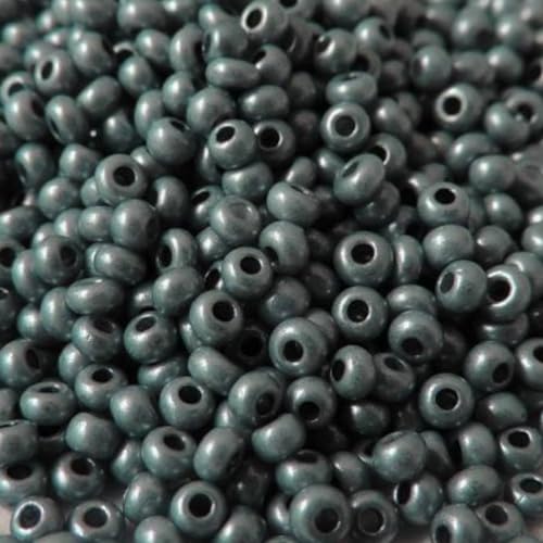10/0 16743 Tschechische Glasperlen Rocailles Graue Kreide - Perle Verpackung 2250 Stück Gewicht 25 g Perlengröße 2,3 mm Zum Perlensticken und Herstellen von Schmuck 10/0 16743 Tschechische Glasperlen Rocailles Graue Kreide - Perle Verpackung 2250 Stück Gewicht 25 g Perlengröße 2,3 mm Zum Perlensticken und Herstellen von Schmuck von Generic