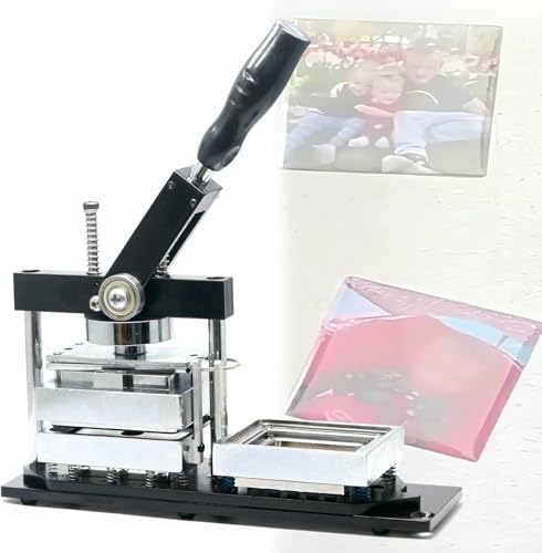 Buttonmaschine, Set zum Erstellen rechteckiger Buttons mit 100 Spielkomponenten, Maschine zum Erstellen von Buttons für Flaggen mit Bild, Geschenkbuttons und Ausrüstungsbuttons, 90 × 65 mm Buttonmaschine, Set zum Erstellen rechteckiger Buttons mit 100 Spielkomponenten, Maschine zum Erstellen von Buttons für Flaggen mit Bild, Geschenkbuttons und Ausrüstungsbuttons, 90 × 65 mm von Generic