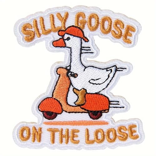 Silly Goose On The Loose Iron on Patch 6.3 cm x 5.9 cm Embroidered Design for Clothing Backpacks Hats von Generic