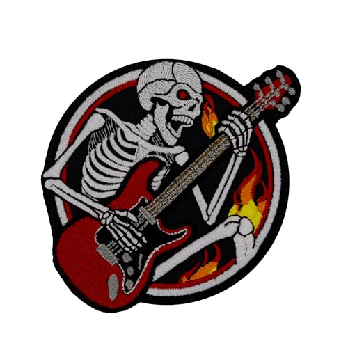 Skelett spielt E-Gitarre vor Feuer Hintergrund bestickt Patch zum Aufbügeln, Größe: 9,9 x 9,9 cm von Generic